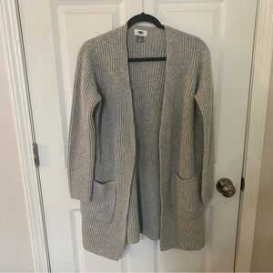 Old Navy. Long Sleeve Cardigan. Size L.